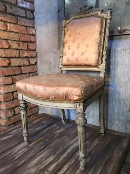 Wijzerplaat metriek vrije tijd Antieke stoel - Brocante brengt een unieke sfeer in uw woning meubels  accessoires - brocante voor binnen en buiten de echt franse broc - Benko