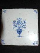 antieke tegels witjes 