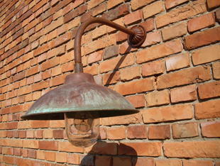 Oude buitenlampen - Franse Brocante is de sfeermaker in woning van klein tot groot - brocante voor binnen en buiten de echt franse broc - Benko