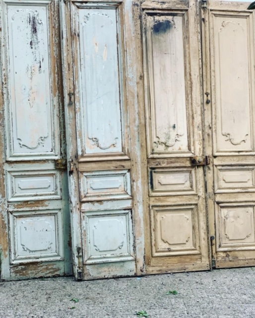 Streven schors antwoord Antiek deuren - Antieke deuren en oude binnendeuren met panelen - van  antieke buitendeuren, oude binnendeuren, luike - Benko
