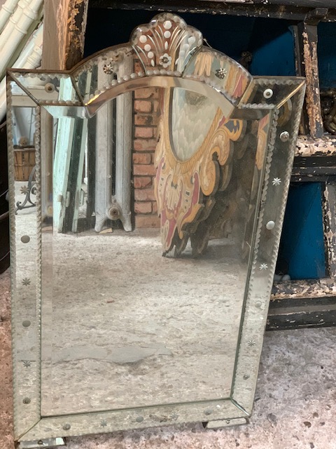 loterij Matrix Gewoon overlopen Antiek spiegel - Antieke spiegels met kuif , bladgoud, bladzilver oude  spiegels - antieke interieurs en oude interieurs van antieke - Benko