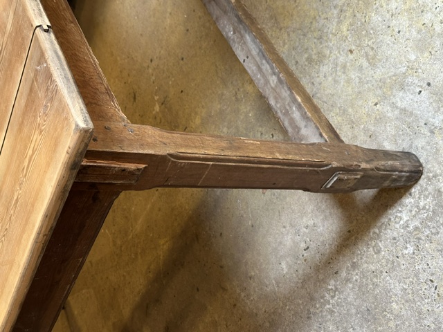 Antieke Franse boerentafel