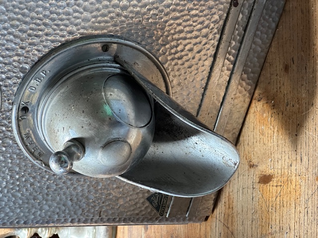 Antieke koffie dispenser