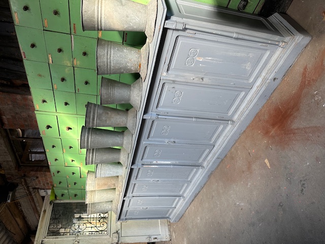 Antieke lage kast - dressoir