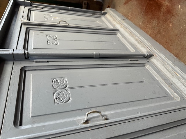 Antieke lage kast - dressoir