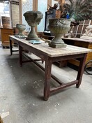 Antieke lange tafel