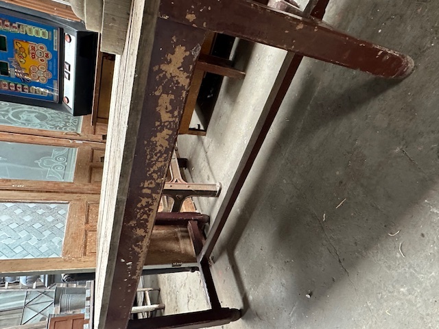 Antieke lange tafel