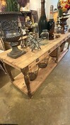 Antieke stoffentafel