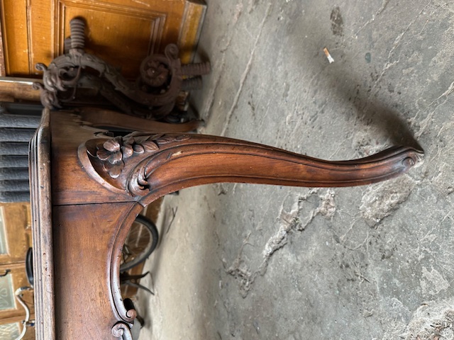 Antieke tafel