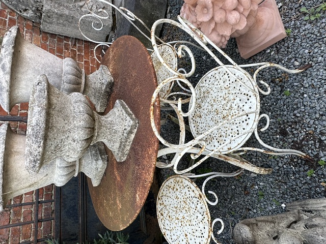 Antieke tuintafel