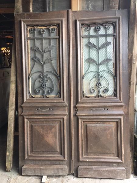 ingesteld Tolk Stralend Antieke voordeur - antieke voordeuren en oude voordeuren met prachtige  deurroosters - van antieke buitendeuren, oude binnendeuren, luike - Benko
