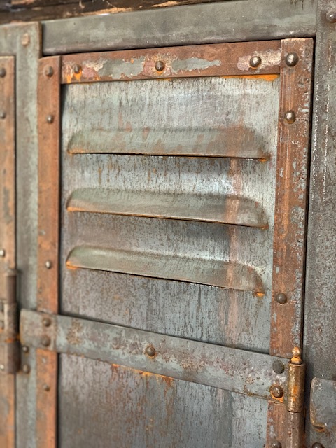 Industrieel antiek locker