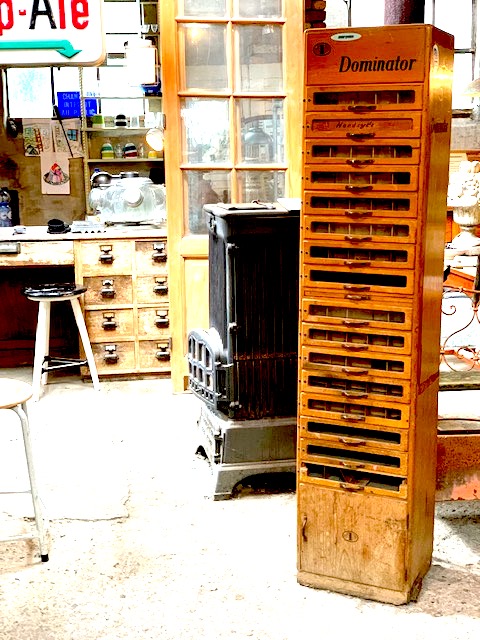 Industrieel ladekast