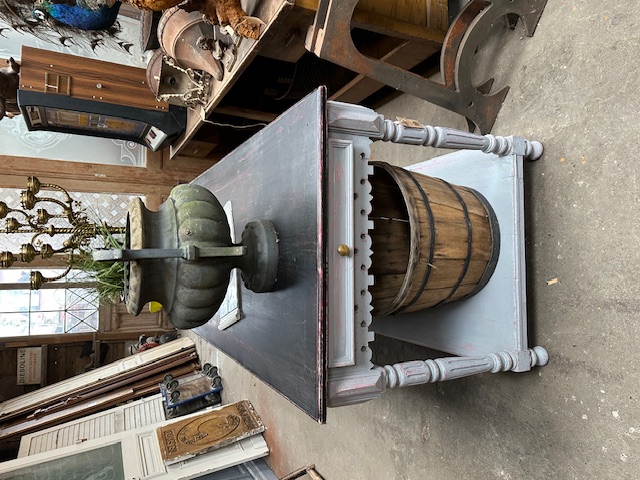 Lange decoratieve stoffentafel