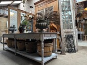 Lange decoratieve stoffentafel