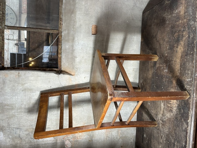 Oude cafe stoelen
