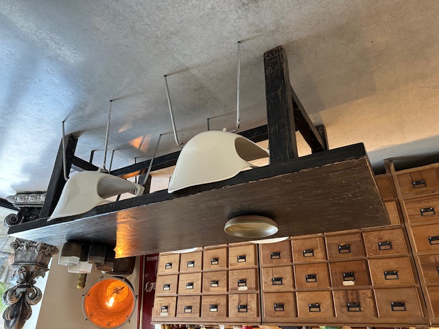 Robuuste zwarte tafel